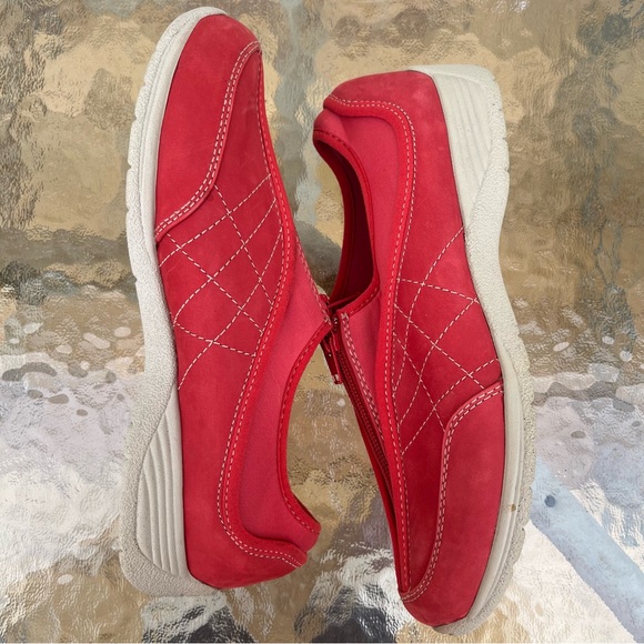 Softspots Red Zip Up Leather Comfort Walking Shoes - Picture 5 of 13